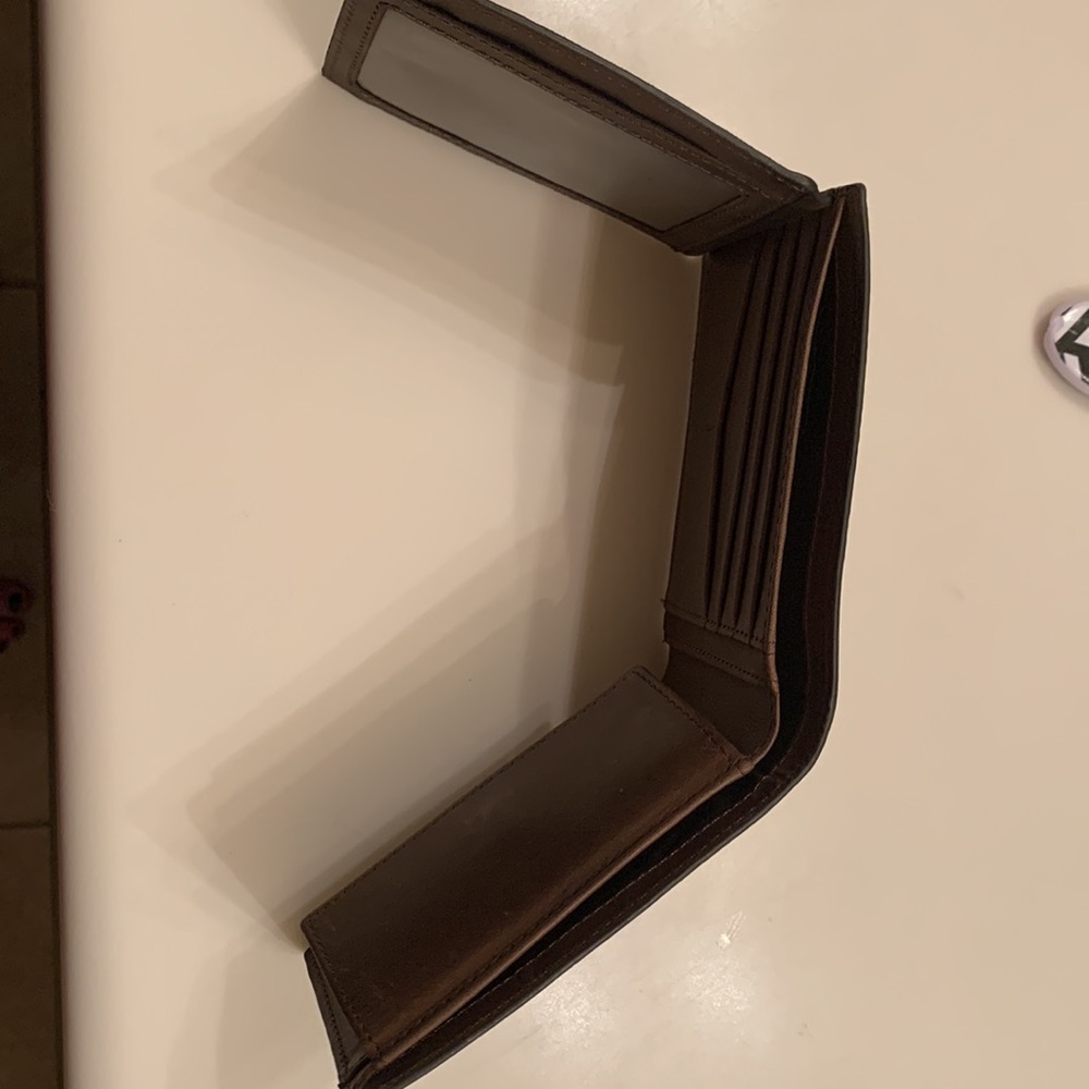 Dark brown, Mens Fossil wallet - Picture 3 of 6